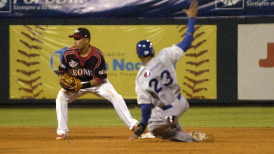 Linares decide y Licey deja sótano