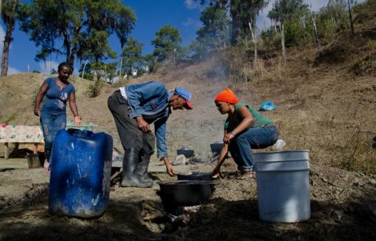 Los niños de El Roblito ya tienen una escuela