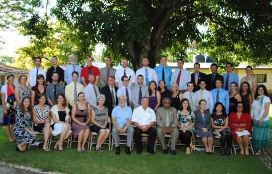 Embajador EEUU juramenta 40 nuevos voluntarios del Cuerpo de Paz