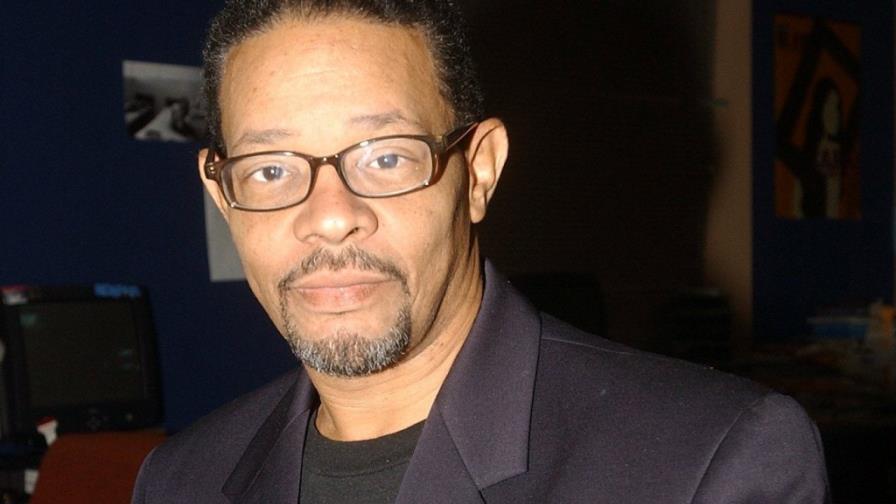 Amputan una pierna al periodista José Oscar Fernández; piden ayuda