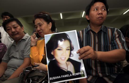 Recobran 12 cadáveres del avión ruso siniestrado en un volcán de Indonesia