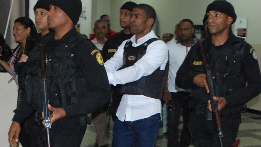 PN busca bailarina acusada de perjurio PN busca bailarina acusada de perjurio