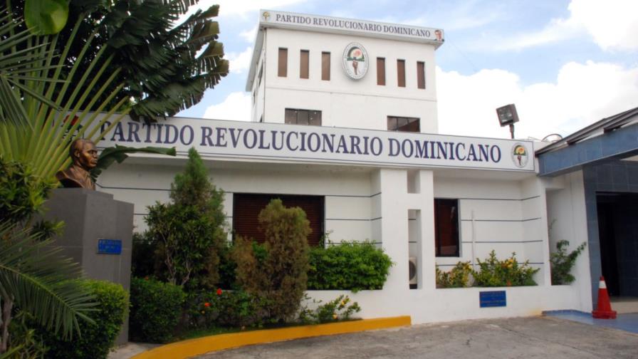 Conflicto en PRD deja cancha abierta al gobierno de Danilo