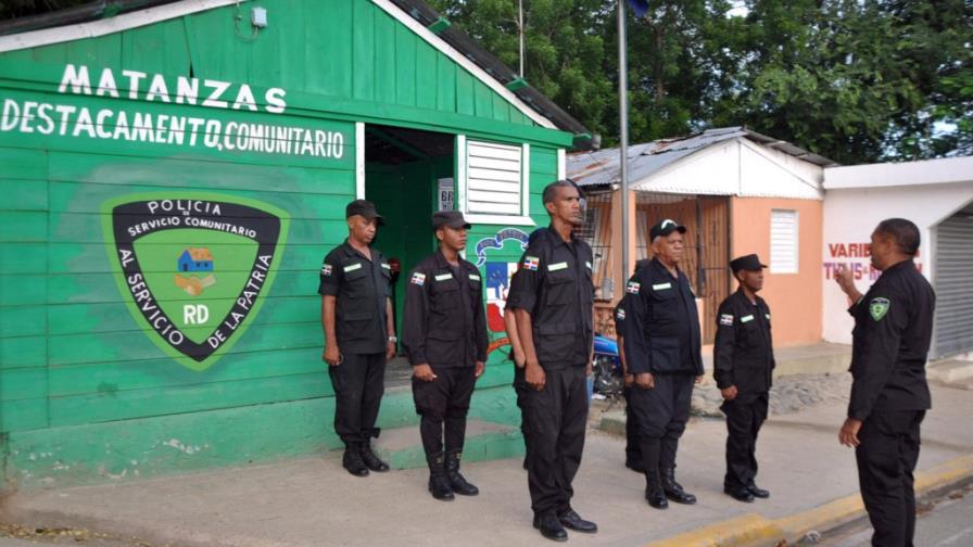 Residentes en zona de Santiago crean su propia fuerza policial Residentes en zona de Santiago crean su propia fuerza policial