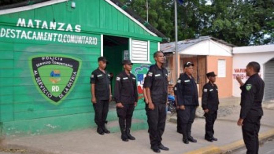 La Policía ordena demoler el destacamento creado por comunitarios en Santiago
