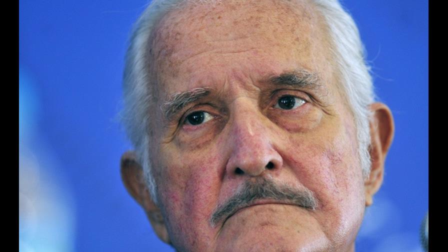 Carlos Fuentes: Cualquiera de los tres candidatos puede ganar