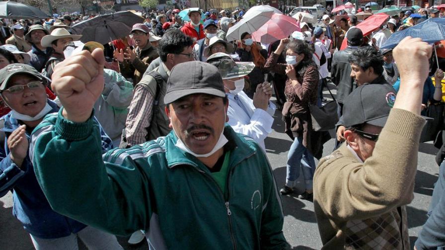 Bolivia atascada tras siete semanas de huelgas