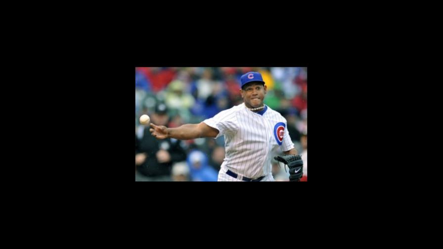 El dominicano Carlos Mármol sufre esguince y podría ir a la lista de lesionados