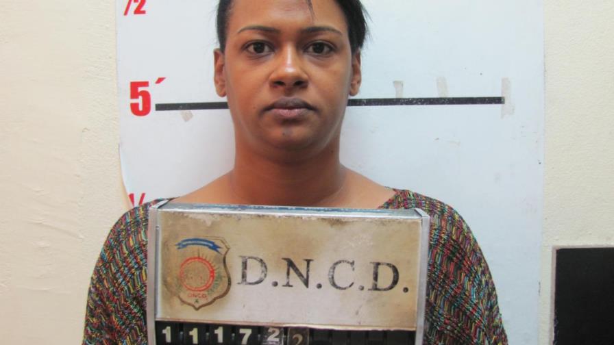 DNCD arresta una mujer integrante red de lavado