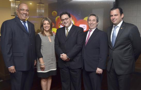 Empresa Cardnet relanzó en un cóctel su Punto Débito