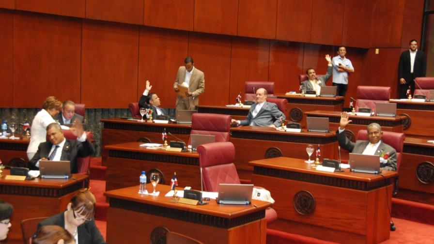 El Senado aprueba US$500 millones en bonos y Presupuesto Complementario