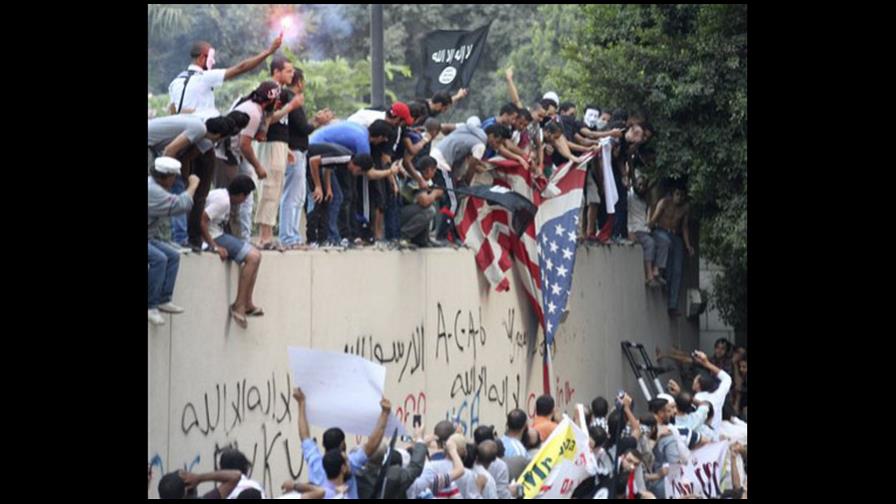 Egipcios protestan en embajada de EEUU