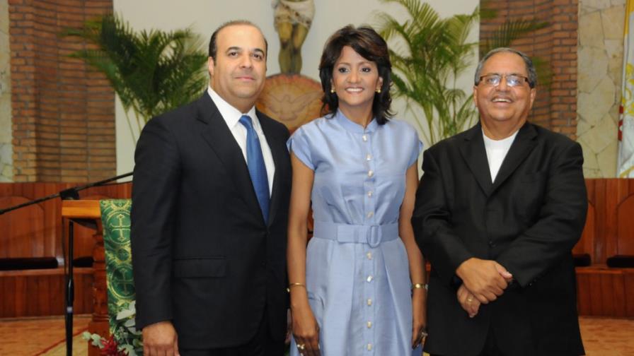Cándida de Medina preside misa por aniversario del DPD