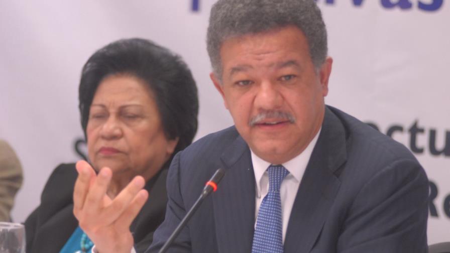 LF dice sin reforma habrá de nuevo déficit enorme