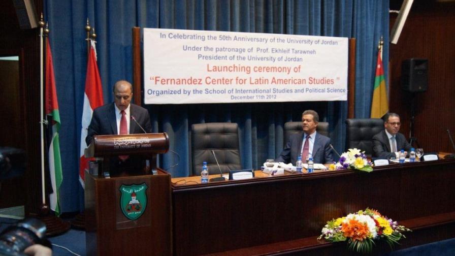 Universidad de Jordania distingue a Fernández