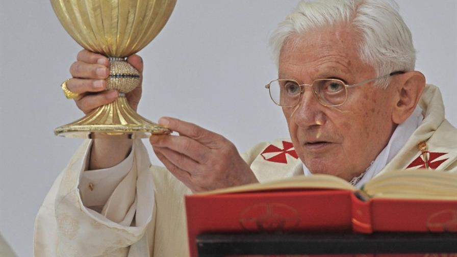 El papa apela a la solidaridad y la superación del materialismo en la crisis El papa apela a la solidaridad y la superación del materialismo en la crisis