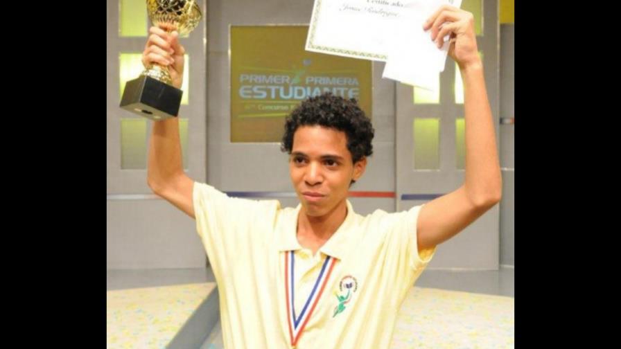 Estudiante Moca gana Concurso de Lectura