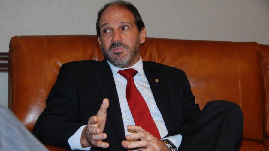 Sanofi presenta a RD medicinas genéricas