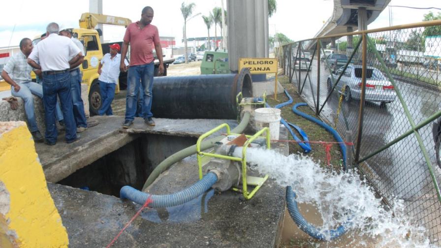 Caasd comenzó ayer instalación válvulas