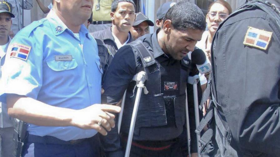 Liberan a Omega y arrestan bailarina