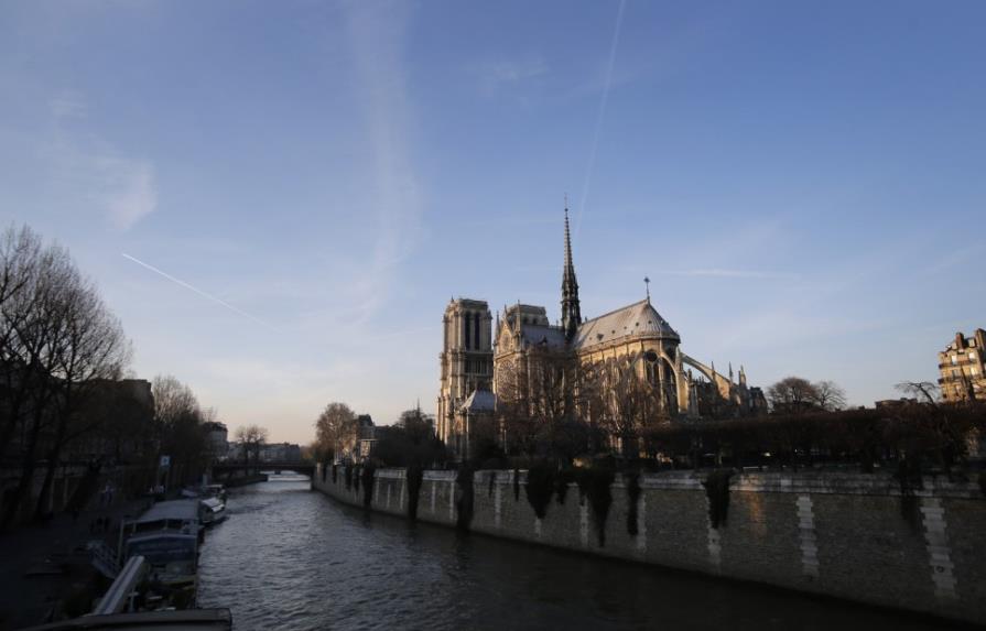 Catedral de Notre Dame conmemora 850 aniversario