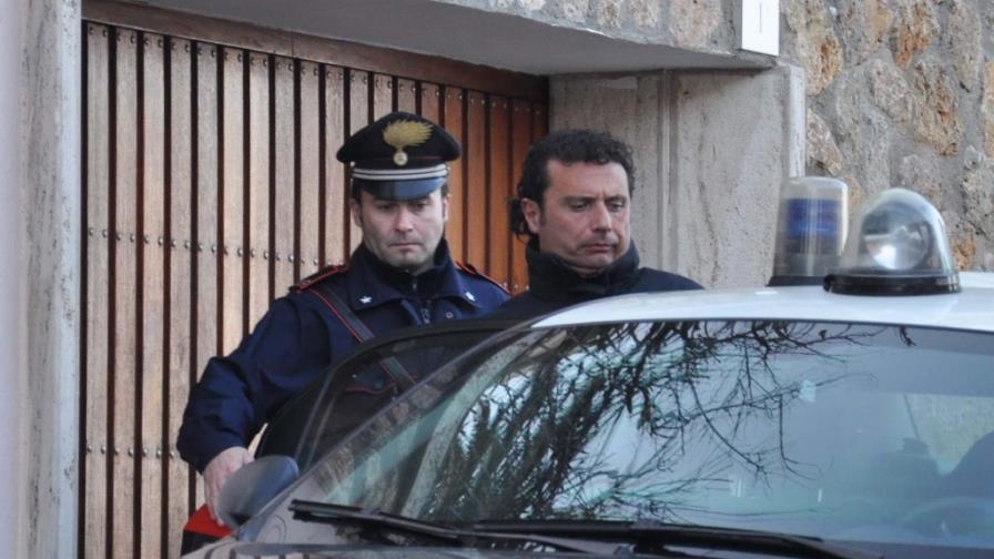 Detienen comandante del crucero italiano naufragado