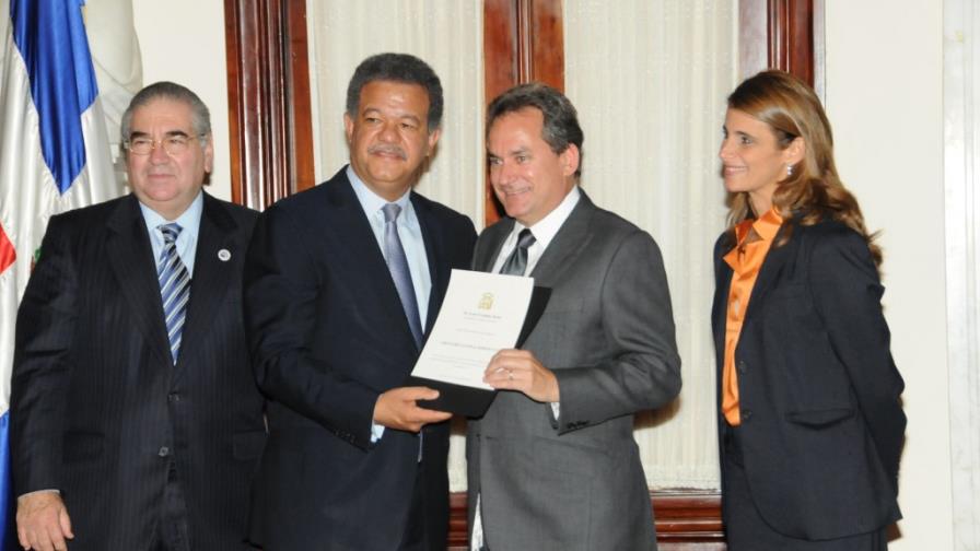 Reconocen 60 industrias por contribución al desarrollo Reconocen 60 industrias por contribución al desarrollo