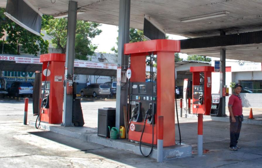 Precios de los combustibles entre 2.50 y 4.30 pesos más caros