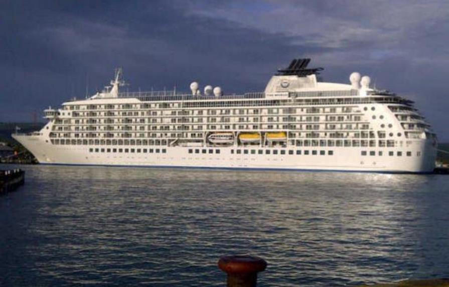 Puerto Plata recibe transatlántico con 340 cruceristas