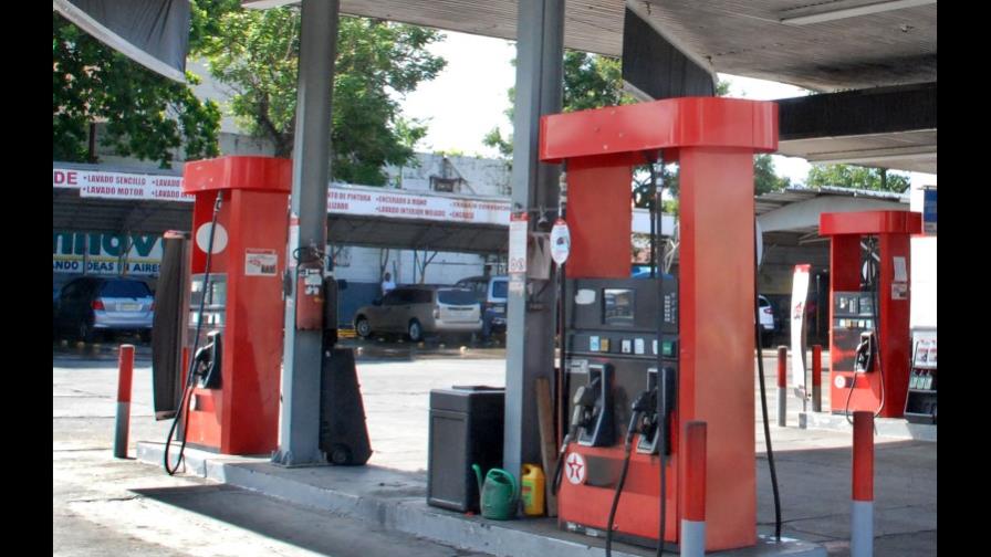 Precios de los combustibles bajan RD$1.00 y RD$2.00; Gas Natural invariable