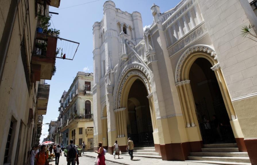 El Papa llegará a la Cuba del raulismo y del resurgir de la Iglesia