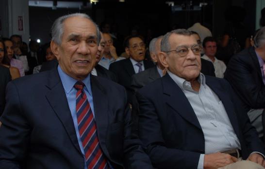 Donan documentos históricos al Museo Memorial de la Resistencia