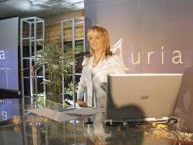 Nuria: No he sido amenazada por nadie. Estoy fuera del país por asuntos familiares