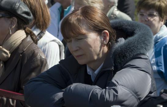 Centenares acuden al cementerio donde reposan 121 víctimas del Titanic