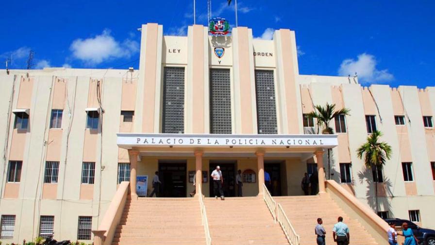 Policías de Santiago y Moca investigan asesinos de embarazada en La Vega Policías de Santiago y Moca investigan asesinos de embarazada en La Vega