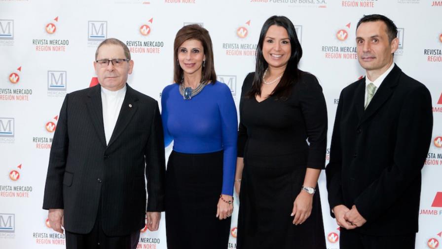 Revista Mercado reconoce a líderes de negocios del Cibao