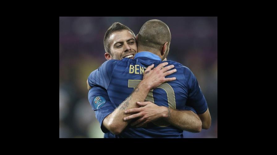 Francia derrota 2-0 a Ucrania en la Eurocopa