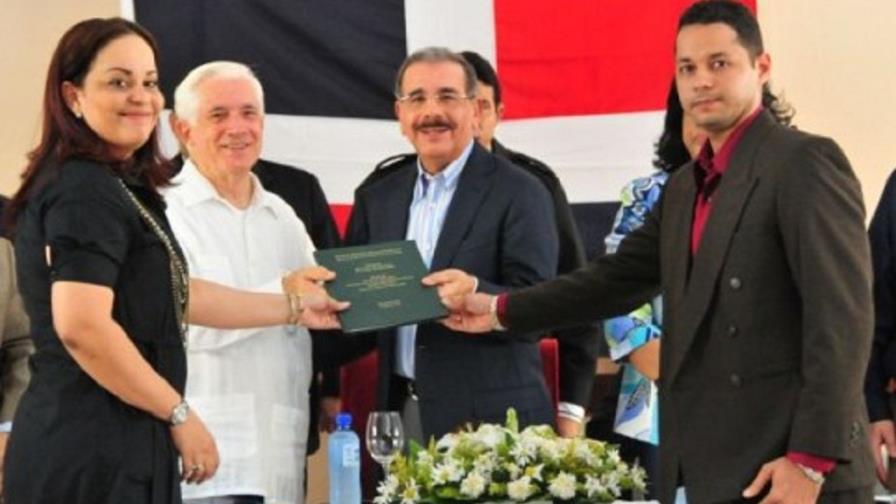 Danilo Medina promete reubicar a los moradores de La Barquita