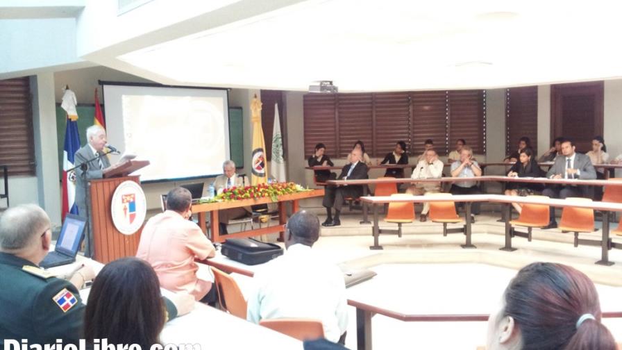 Analizan influencia Constitución Cádiz