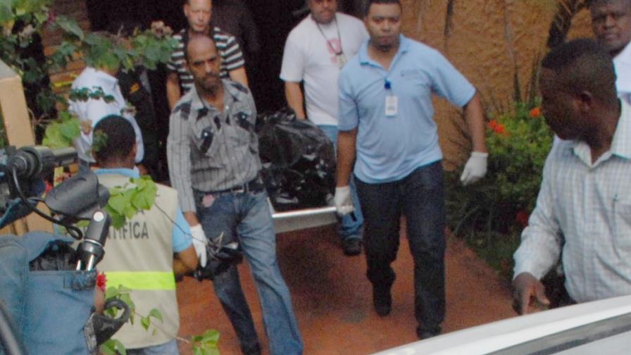 Varios hombres matan tres mujeres; a una la lanzaron en Villa Mella Varios hombres matan tres mujeres; a una la lanzaron en Villa Mella