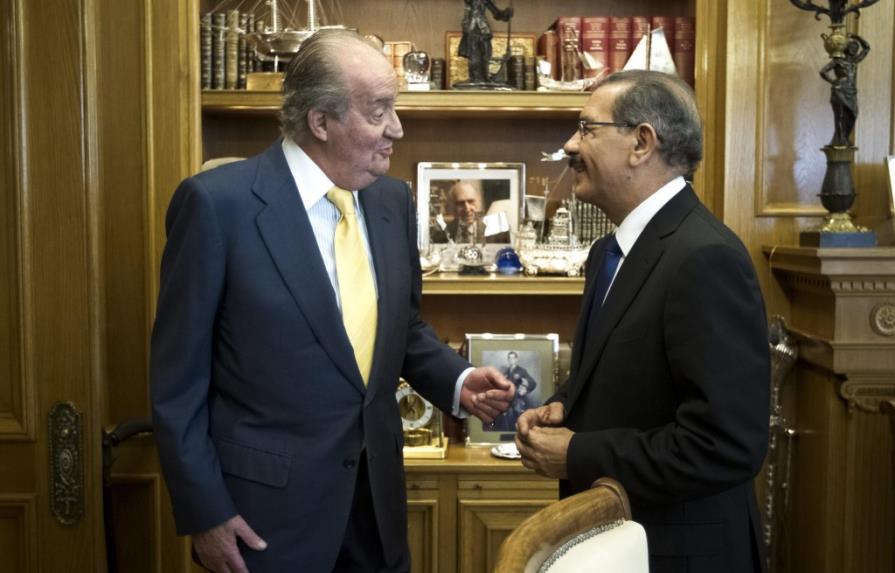 Danilo Medina se reúne con el rey Juan Carlos