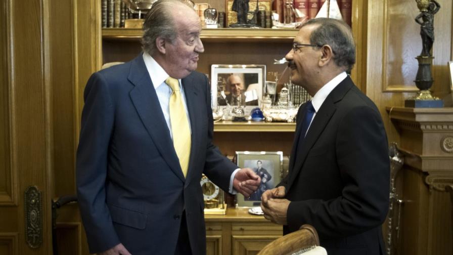 Danilo Medina se reúne con el rey Juan Carlos Danilo Medina se reúne con el rey Juan Carlos