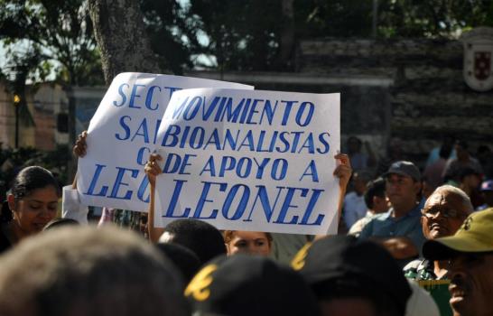 Peledeistas de Santiago salen a las calles a defender a LF