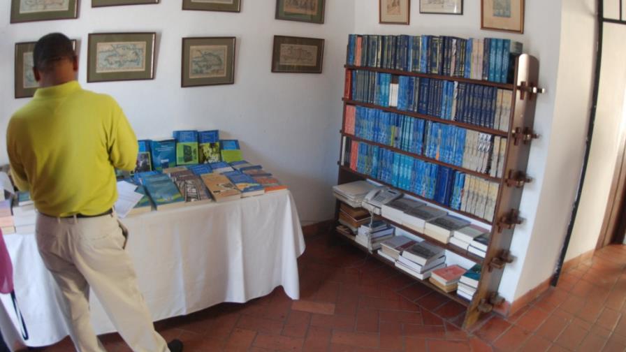 Celebran Feria de libros raros y antiguos Celebran Feria de libros raros y antiguos