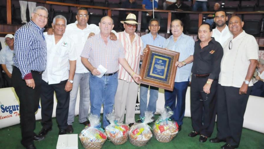 Hacienda Luis, firme en carrera Gallero del Año