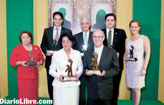 Diario Libre brinda en honor al H y M del año