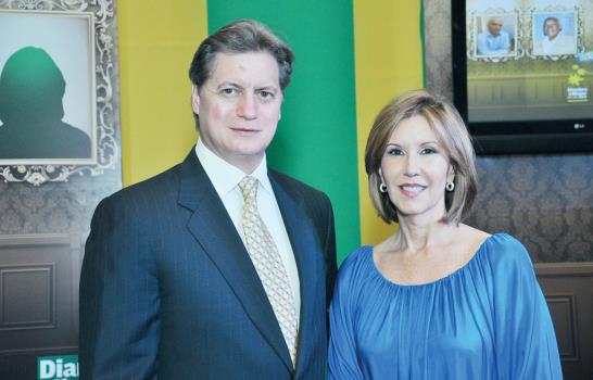 Diario Libre brinda en honor al H y M del año