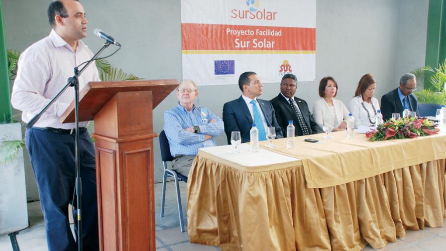 Sur Futuro y UE darán energía solar a localidades del sur