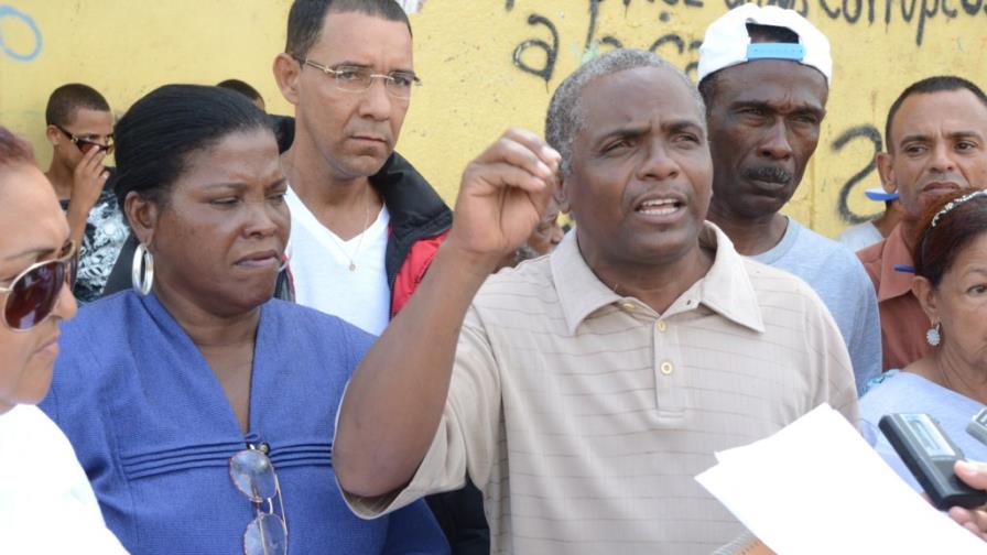 En Capotillo dicen PN quita cédulas