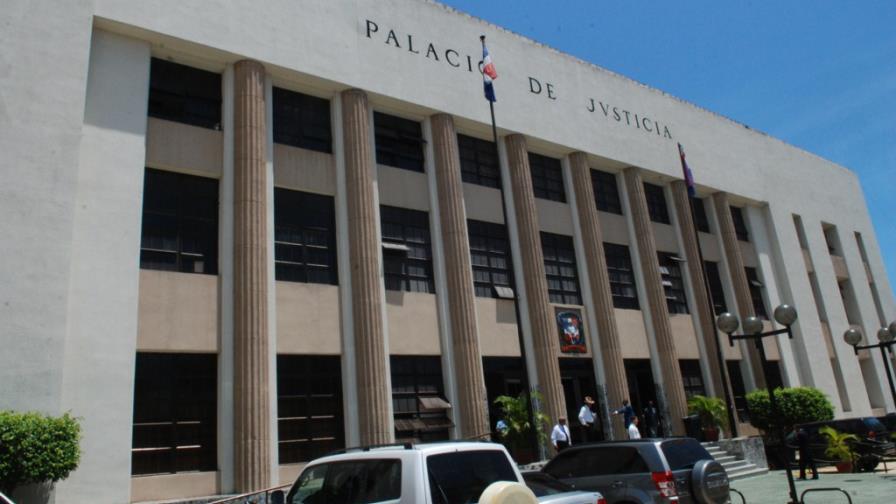 Pareja ha pagado alto precio por un asalto Pareja ha pagado alto precio por un asalto